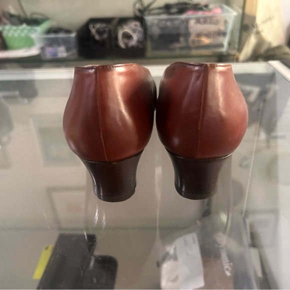 Prada Women's Cognac Kitten Heels - Picture 3 of 5